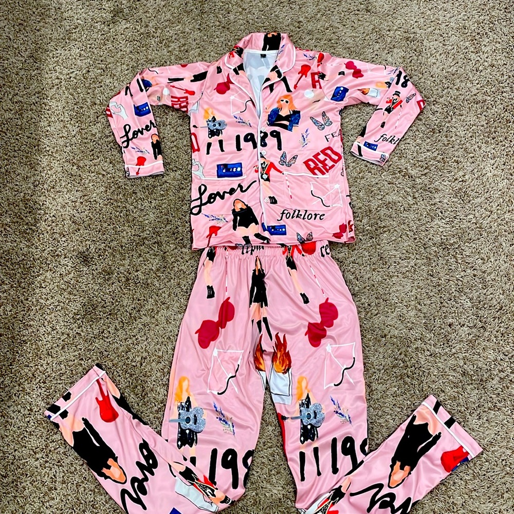 Taylor Swift Eras Album Pajamas Set, Size Small. NEW!